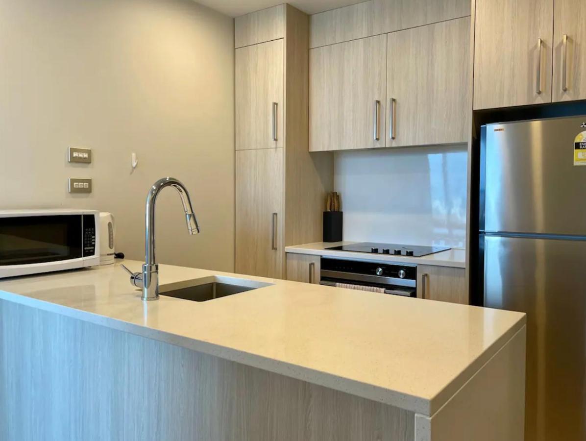 Skytower View And Seaview 2 Bedroom Apartment Окленд Экстерьер фото
